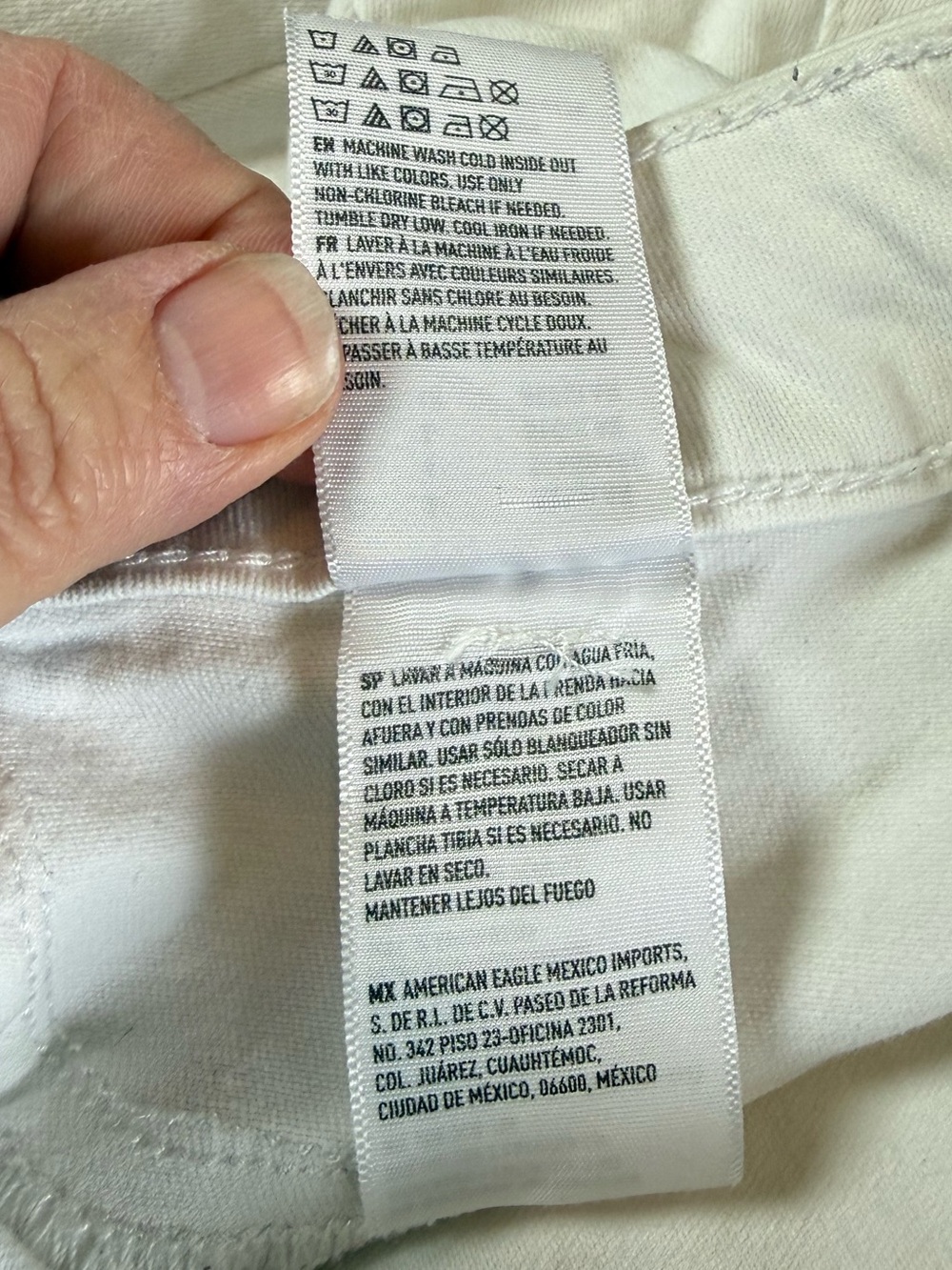 American Eagle White Distressed Jegging Crop Jeans Women’s Size 6 Stretch Raw - Picture 10 of 12